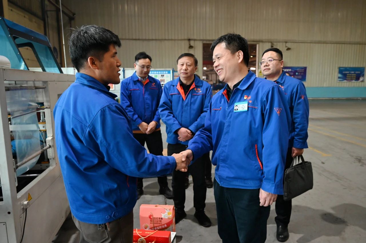 051738738105355945.jpg 051738738105355945.jpg